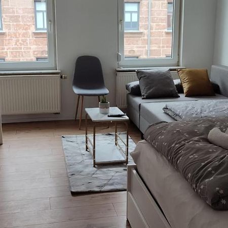 Privatzimmer-2 In Ruhiger Lage 9Min Von Hbh ニュルンベルク エクステリア 写真